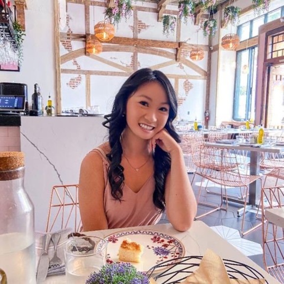 Meet your Posher, Stephanie - Picture 1 of 1